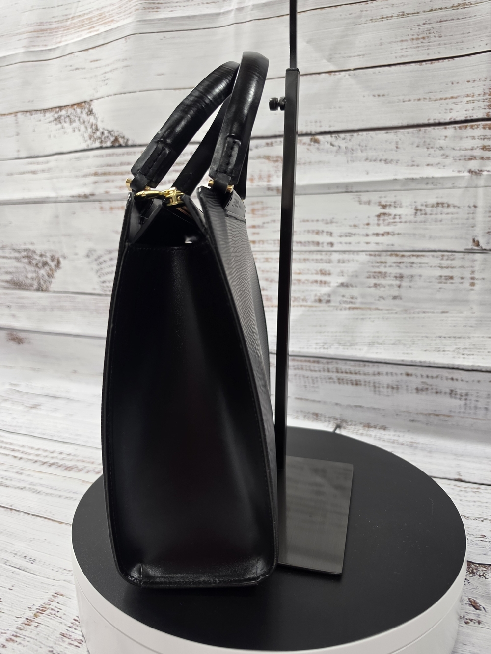 Louis Vuitton Black Epi Leather Figari PM - Picture 4 of 10